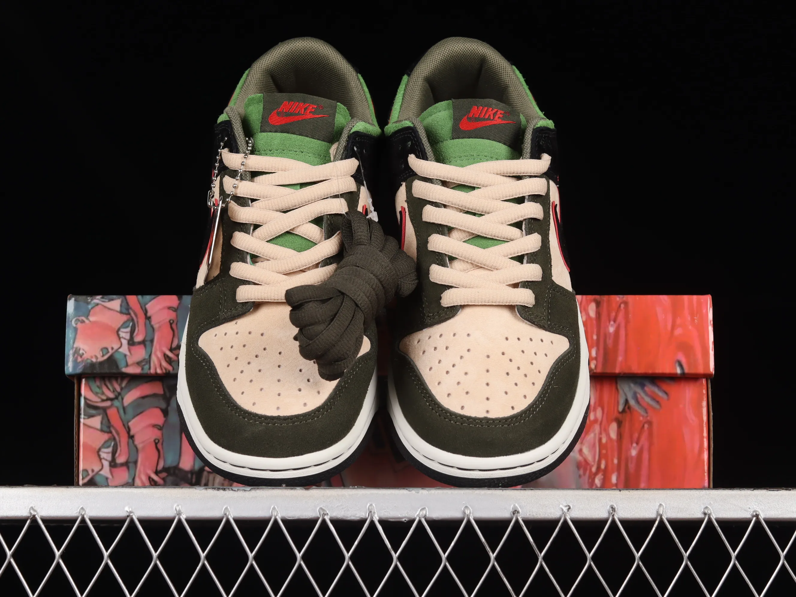 All Categories Nk SB Dunk Series Nk SB Dunk Low Low-top sneakers Otomo Katsuhiro x Nk SB Dunk Low "Steamboy OST" Creative customization collaboration Otomo Katsuhiro joint SB low-top sports and leisure sneakers LF0039-025
